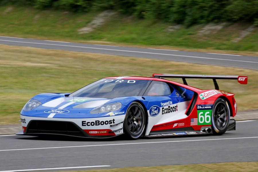  Ford GT Race Car 2016 года  (фото 37 из 46)